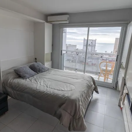 Check And Home - Gueemes - 4 Huespedes Con Vista Al Mar Mar del Plata Exterior photo