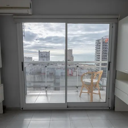 Check And Home - Gueemes - 4 Huespedes Con Vista Al Mar Mar del Plata Exterior photo